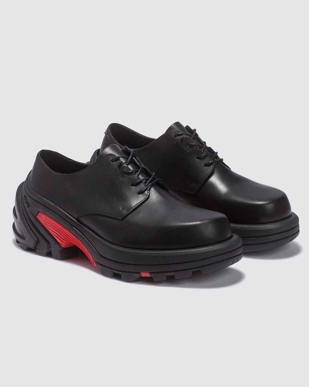 DERBY SHOES